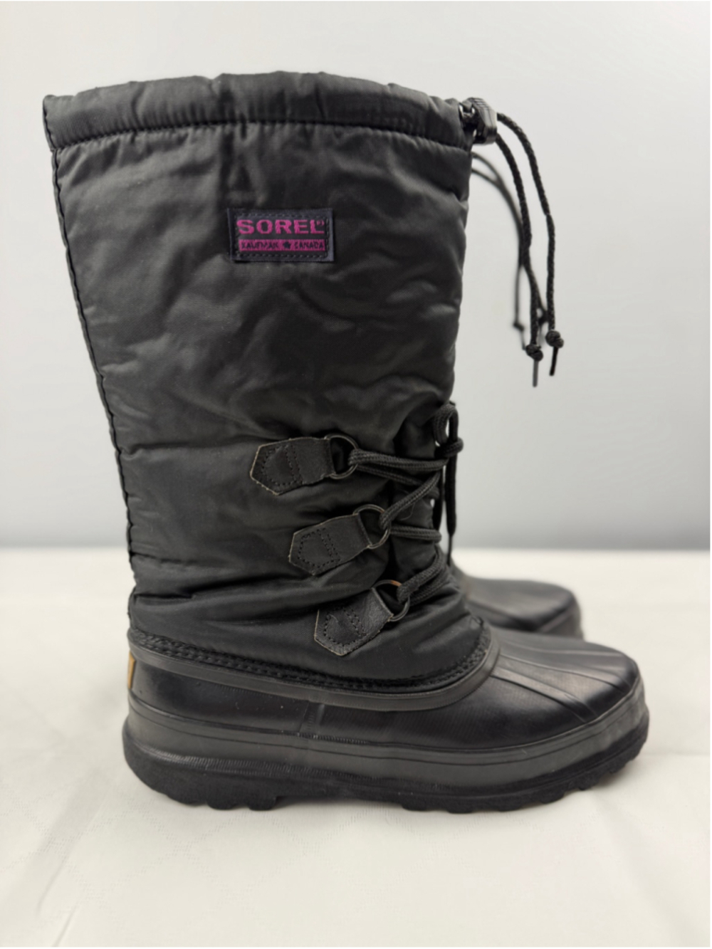 Vintage Sorel Winter Boots Black women size 8 made in Canada